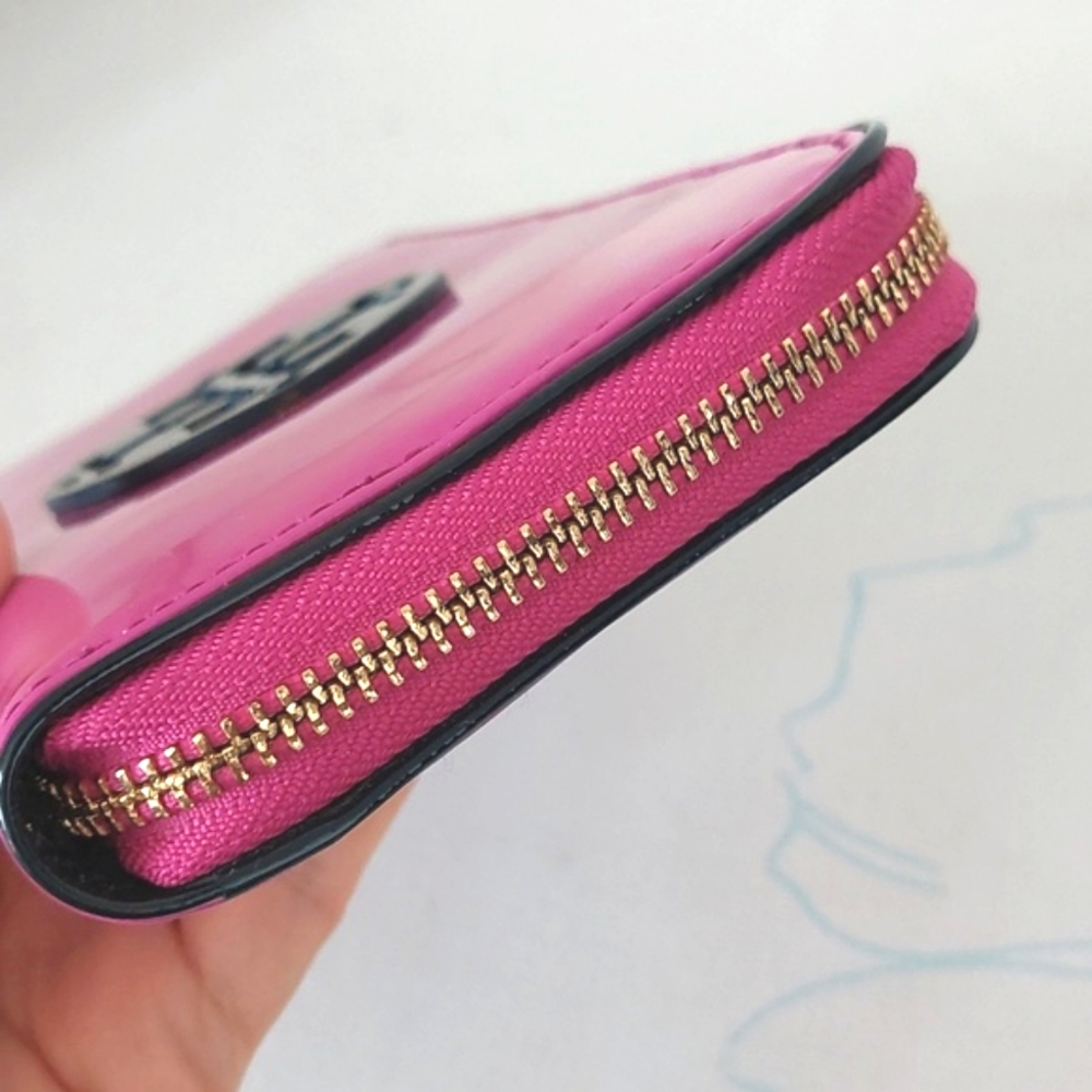 Tory burch large zip around wallet - Picture 3 of 13